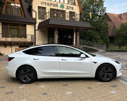 Білий Тесла Модель 3, об'ємом двигуна 0 л та пробігом 108 тис. км за 20900 $, фото 2 на Automoto.ua