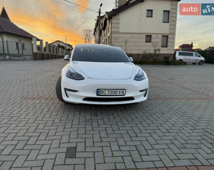 Білий Тесла Модель 3, об'ємом двигуна 0 л та пробігом 76 тис. км за 21500 $, фото 1 на Automoto.ua