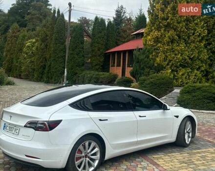 Білий Тесла Модель 3, об'ємом двигуна 0 л та пробігом 91 тис. км за 21500 $, фото 2 на Automoto.ua