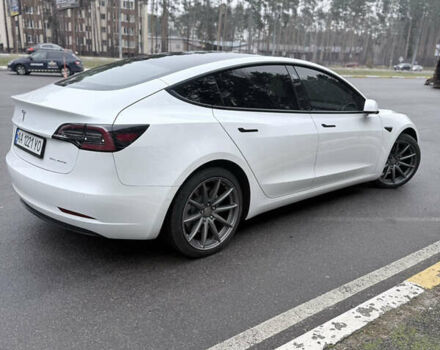 Білий Тесла Модель 3, об'ємом двигуна 0 л та пробігом 119 тис. км за 20800 $, фото 6 на Automoto.ua