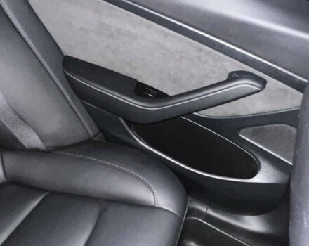 Білий Тесла Модель 3, об'ємом двигуна 0 л та пробігом 181 тис. км за 19000 $, фото 11 на Automoto.ua