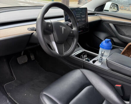 Белый Тесла Модель 3, объемом двигателя 0 л и пробегом 98 тыс. км за 19000 $, фото 11 на Automoto.ua
