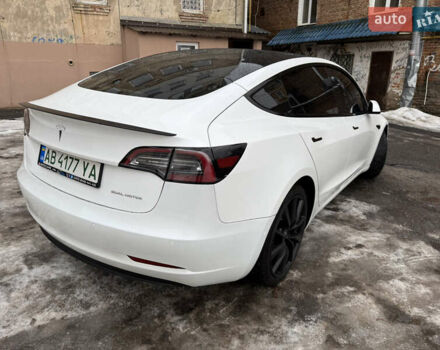 Білий Тесла Модель 3, об'ємом двигуна 0 л та пробігом 64 тис. км за 19900 $, фото 3 на Automoto.ua