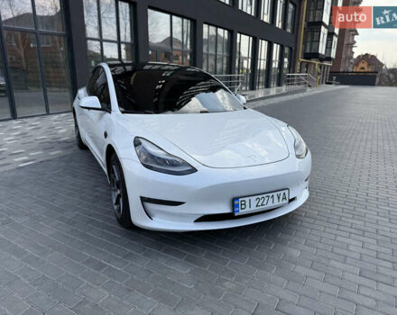 Белый Тесла Модель 3, объемом двигателя 0 л и пробегом 37 тыс. км за 19999 $, фото 73 на Automoto.ua