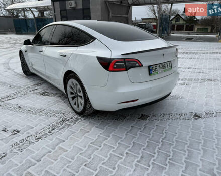 Белый Тесла Модель 3, объемом двигателя 0 л и пробегом 260 тыс. км за 19900 $, фото 4 на Automoto.ua