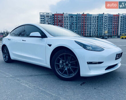 Білий Тесла Модель 3, об'ємом двигуна 0 л та пробігом 54 тис. км за 18100 $, фото 21 на Automoto.ua