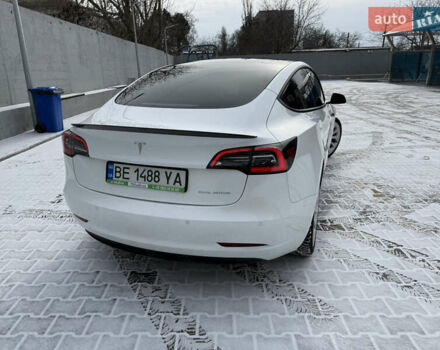 Белый Тесла Модель 3, объемом двигателя 0 л и пробегом 260 тыс. км за 19900 $, фото 6 на Automoto.ua