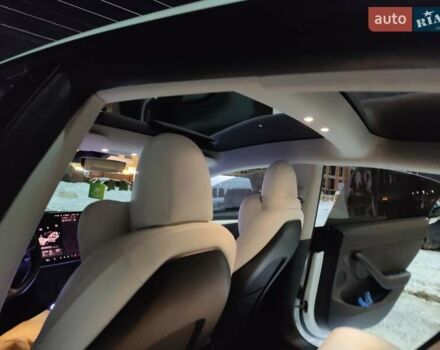 Белый Тесла Модель 3, объемом двигателя 0 л и пробегом 72 тыс. км за 22000 $, фото 15 на Automoto.ua