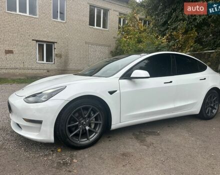 Білий Тесла Модель 3, об'ємом двигуна 0 л та пробігом 200 тис. км за 18000 $, фото 31 на Automoto.ua