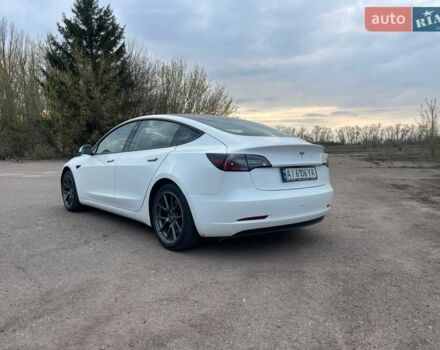 Белый Тесла Модель 3, объемом двигателя 0 л и пробегом 170 тыс. км за 16300 $, фото 1 на Automoto.ua