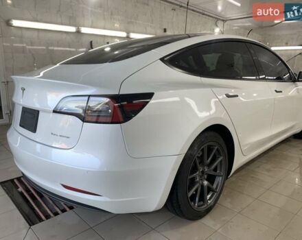 Белый Тесла Модель 3, объемом двигателя 0 л и пробегом 163 тыс. км за 23000 $, фото 6 на Automoto.ua