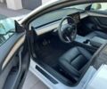 Білий Тесла Модель 3, об'ємом двигуна 0 л та пробігом 82 тис. км за 12600 $, фото 3 на Automoto.ua
