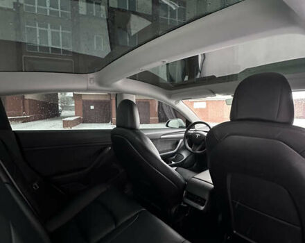 Білий Тесла Модель 3, об'ємом двигуна 0 л та пробігом 119 тис. км за 24999 $, фото 7 на Automoto.ua