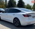 Білий Тесла Модель 3, об'ємом двигуна 0 л та пробігом 180 тис. км за 15300 $, фото 4 на Automoto.ua