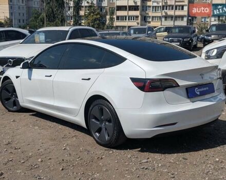 Білий Тесла Модель 3, об'ємом двигуна 0 л та пробігом 63 тис. км за 22900 $, фото 13 на Automoto.ua