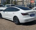 Білий Тесла Модель 3, об'ємом двигуна 0 л та пробігом 63 тис. км за 22900 $, фото 13 на Automoto.ua