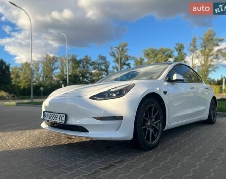 Белый Тесла Модель 3, объемом двигателя 0 л и пробегом 129 тыс. км за 17900 $, фото 5 на Automoto.ua
