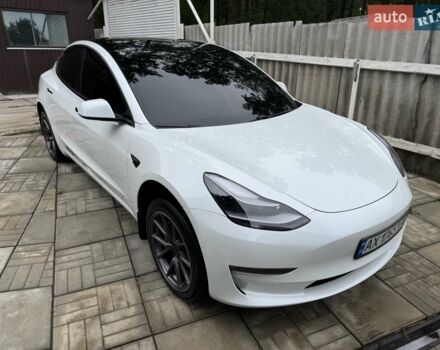 Белый Тесла Модель 3, объемом двигателя 0 л и пробегом 98 тыс. км за 20000 $, фото 4 на Automoto.ua