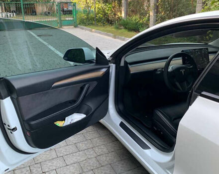 Білий Тесла Модель 3, об'ємом двигуна 0 л та пробігом 200 тис. км за 17000 $, фото 13 на Automoto.ua