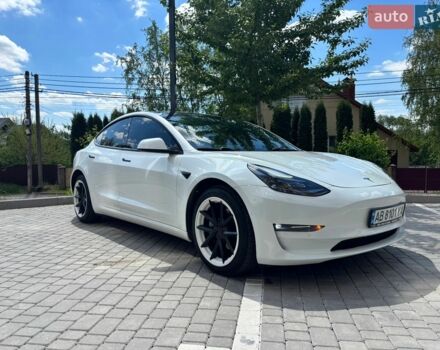 Белый Тесла Модель 3, объемом двигателя 0 л и пробегом 77 тыс. км за 19700 $, фото 2 на Automoto.ua