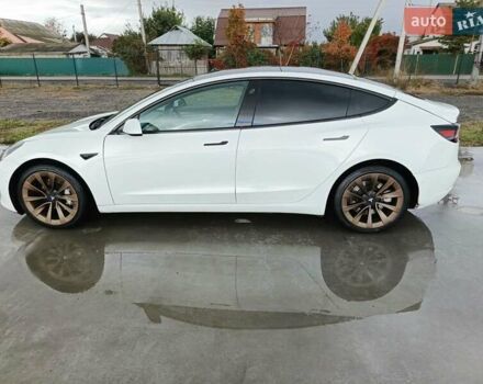 Білий Тесла Модель 3, об'ємом двигуна 0 л та пробігом 80 тис. км за 18999 $, фото 9 на Automoto.ua
