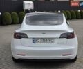 Білий Тесла Модель 3, об'ємом двигуна 0 л та пробігом 91 тис. км за 22999 $, фото 10 на Automoto.ua