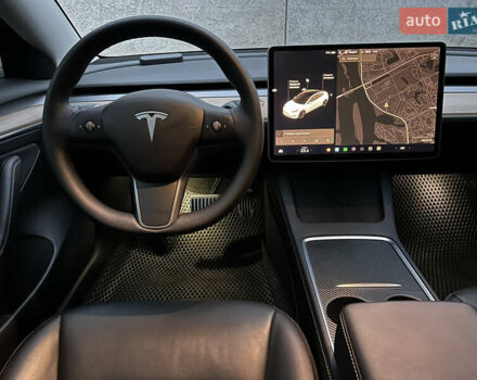 Белый Тесла Модель 3, объемом двигателя 0 л и пробегом 52 тыс. км за 21500 $, фото 20 на Automoto.ua