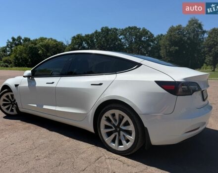 Белый Тесла Модель 3, объемом двигателя 0 л и пробегом 99 тыс. км за 21500 $, фото 25 на Automoto.ua