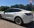 Белый Тесла Модель 3, объемом двигателя 0 л и пробегом 99 тыс. км за 21500 $, фото 25 на Automoto.ua