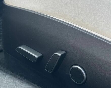 Білий Тесла Модель 3, об'ємом двигуна 0 л та пробігом 108 тис. км за 17500 $, фото 19 на Automoto.ua