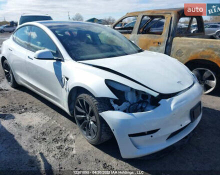 Білий Тесла Модель 3, об'ємом двигуна 0 л та пробігом 59 тис. км за 12800 $, фото 1 на Automoto.ua