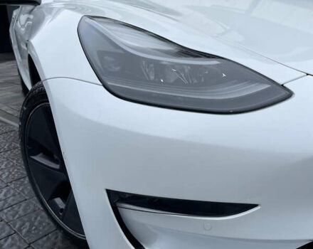 Белый Тесла Модель 3, объемом двигателя 0 л и пробегом 145 тыс. км за 20500 $, фото 19 на Automoto.ua