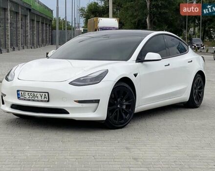 Білий Тесла Модель 3, об'ємом двигуна 0 л та пробігом 91 тис. км за 18500 $, фото 7 на Automoto.ua