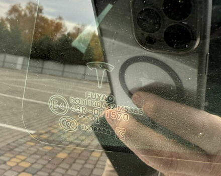 Белый Тесла Модель 3, объемом двигателя 0 л и пробегом 98 тыс. км за 19000 $, фото 12 на Automoto.ua