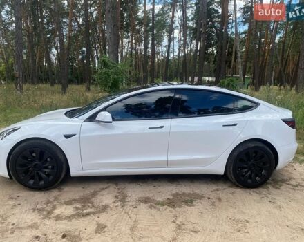 Білий Тесла Модель 3, об'ємом двигуна 0 л та пробігом 56 тис. км за 18900 $, фото 3 на Automoto.ua