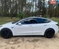 Білий Тесла Модель 3, об'ємом двигуна 0 л та пробігом 56 тис. км за 18900 $, фото 3 на Automoto.ua