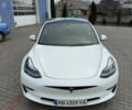 Білий Тесла Модель 3, об'ємом двигуна 0 л та пробігом 79 тис. км за 19200 $, фото 2 на Automoto.ua