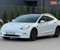 Білий Тесла Модель 3, об'ємом двигуна 0 л та пробігом 117 тис. км за 18900 $, фото 1 на Automoto.ua