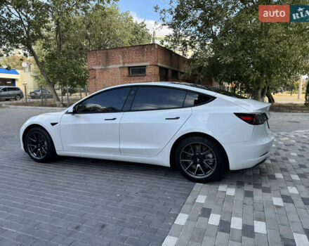 Белый Тесла Модель 3, объемом двигателя 0 л и пробегом 34 тыс. км за 21500 $, фото 32 на Automoto.ua