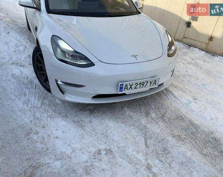Білий Тесла Модель 3, об'ємом двигуна 0 л та пробігом 52 тис. км за 18500 $, фото 5 на Automoto.ua