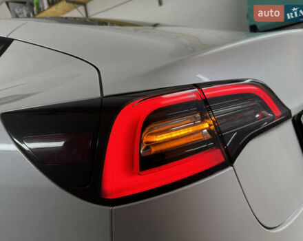 Белый Тесла Модель 3, объемом двигателя 0 л и пробегом 45 тыс. км за 29000 $, фото 37 на Automoto.ua