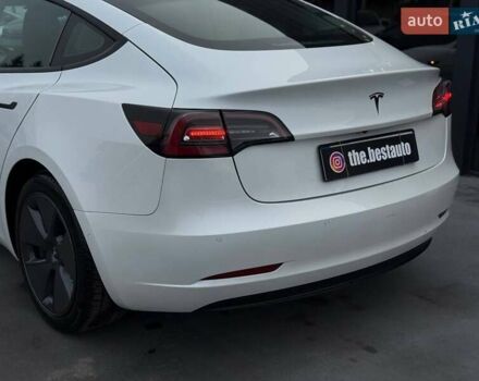Білий Тесла Модель 3, об'ємом двигуна 0 л та пробігом 185 тис. км за 13900 $, фото 10 на Automoto.ua
