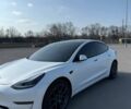 Белый Тесла Модель 3, объемом двигателя 0 л и пробегом 63 тыс. км за 22000 $, фото 1 на Automoto.ua