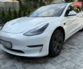 Білий Тесла Модель 3, об'ємом двигуна 0 л та пробігом 32 тис. км за 26900 $, фото 1 на Automoto.ua