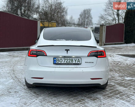 Білий Тесла Модель 3, об'ємом двигуна 0 л та пробігом 181 тис. км за 13500 $, фото 5 на Automoto.ua