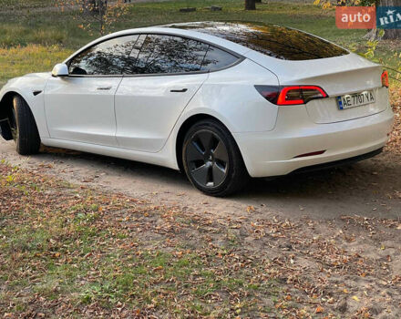 Тесла Модель 3 2021 в Днепре (Днепропетровске) на Automoto.ua Белый Тесла Модель 3, объемом двигателя 0 л и пробегом 131 тыс. км за 21500 $, фото 7 на Automoto.ua