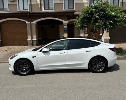 Белый Тесла Модель 3, объемом двигателя 0 л и пробегом 79 тыс. км за 21500 $, фото 2 на Automoto.ua