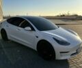 Білий Тесла Модель 3, об'ємом двигуна 0 л та пробігом 71 тис. км за 23600 $, фото 4 на Automoto.ua