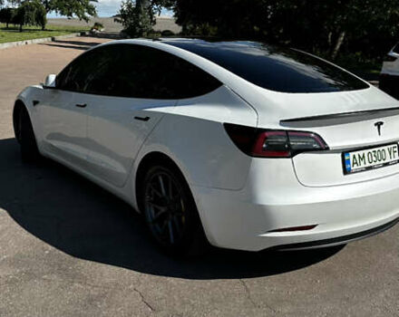 Белый Тесла Модель 3, объемом двигателя 0 л и пробегом 108 тыс. км за 22000 $, фото 4 на Automoto.ua