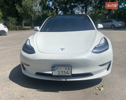 Білий Тесла Модель 3, об'ємом двигуна 0 л та пробігом 44 тис. км за 19000 $, фото 12 на Automoto.ua